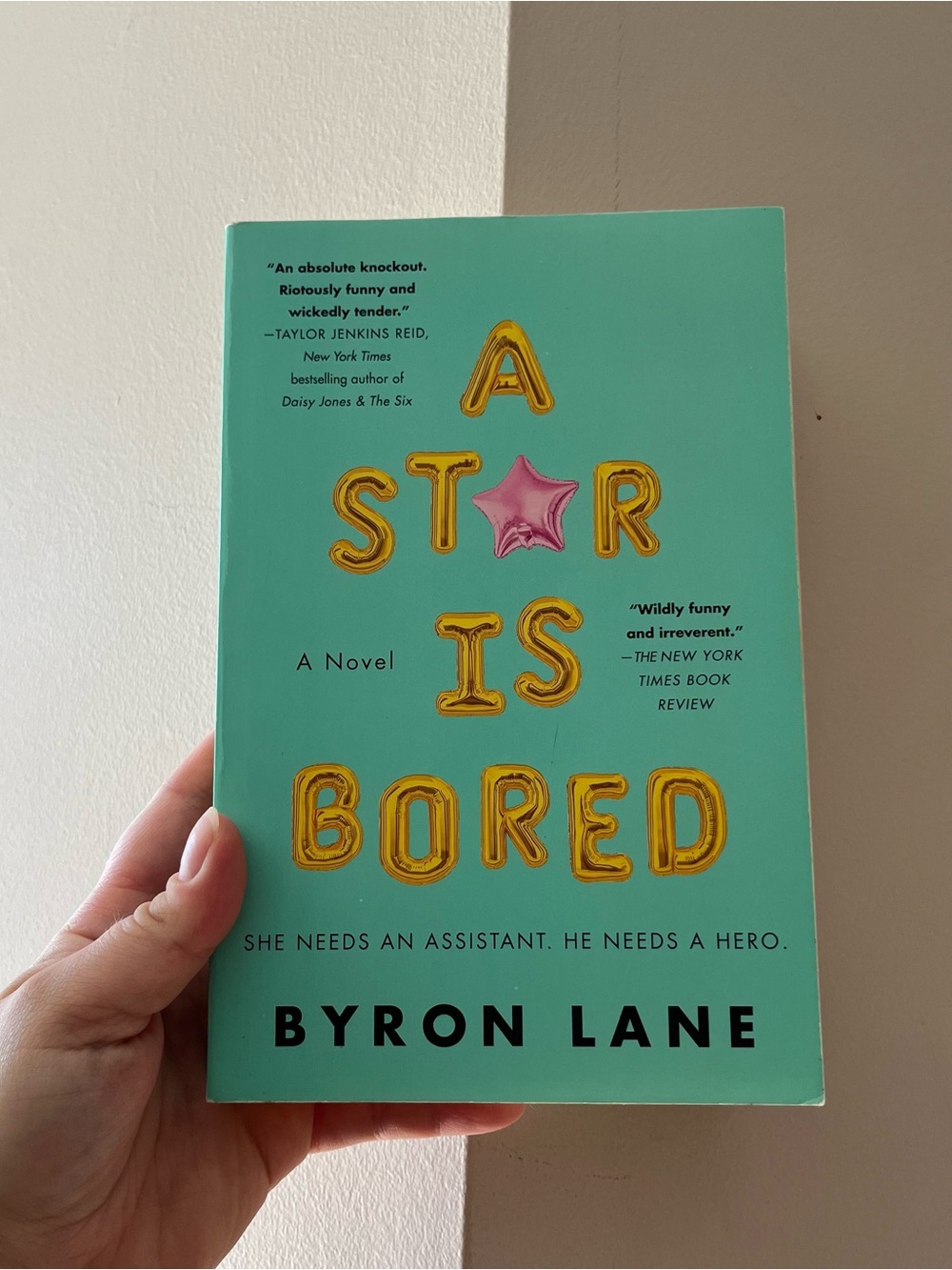 📚 4/25$ 📚 A Star Is Bored Book by Byron Lane